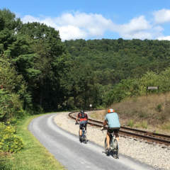 Bikers along Helmstetter's Curve