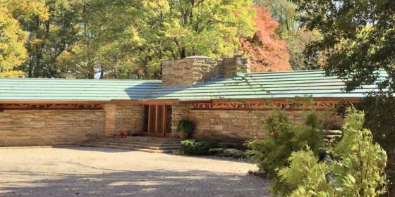 Kentuck Knob entrance in autumn