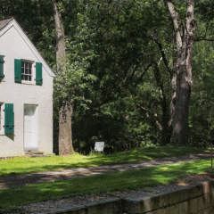 Lockhouse 28 Canal Quarters