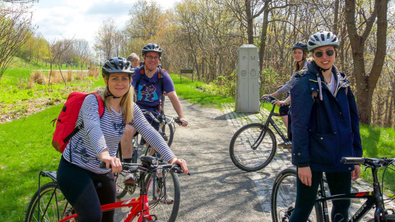 Cyclists at Mason Dixon Line